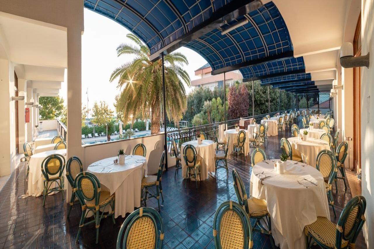 Grand Hotel Don Juan จูเลียโนวา ภายนอก รูปภาพ